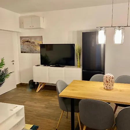 Apartments Stara Baska *