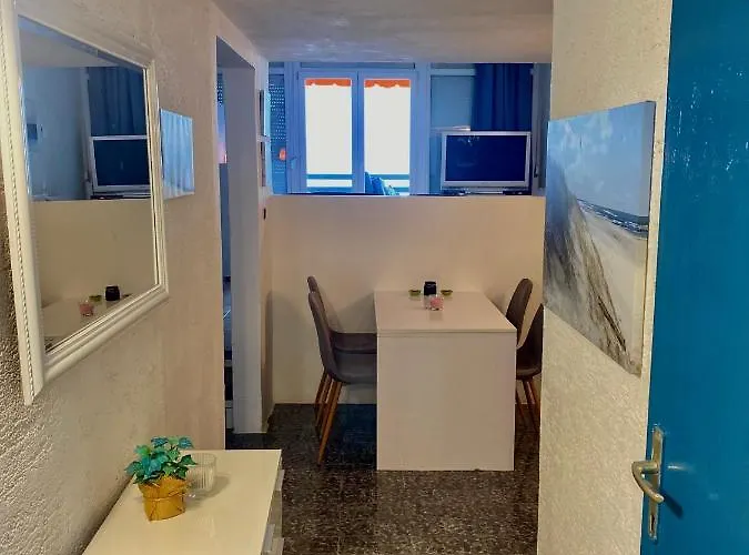 Apartments Stara Baska アパート *