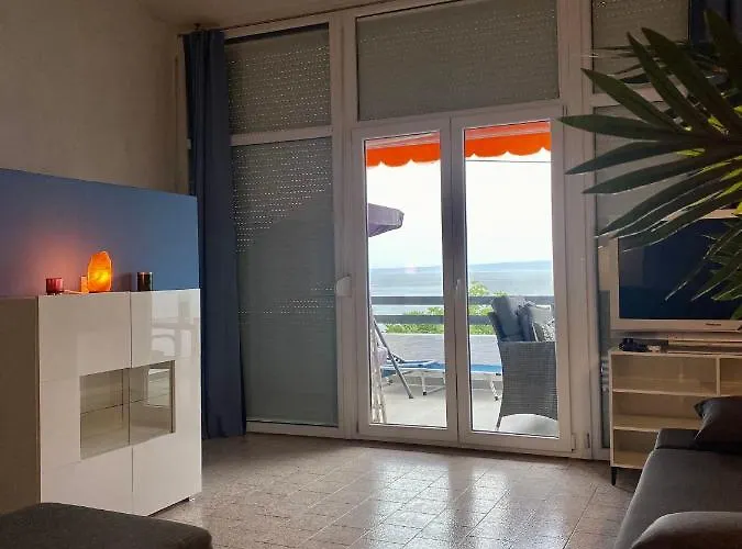 Apartments Stara Baska