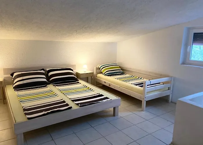 Apartments Stara Baska アパート *