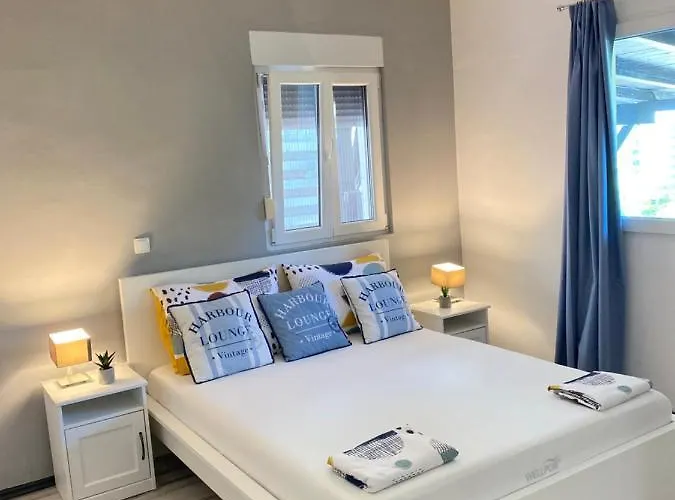 Apartments Stara Baska アパート Stara Baška